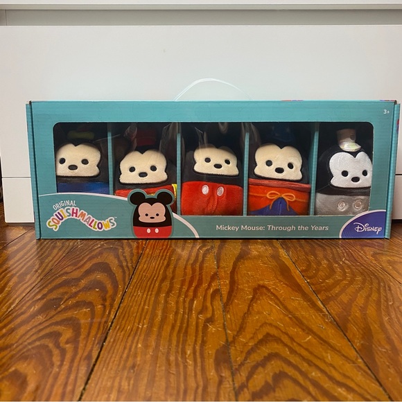 Squishmallow Mickey Mouse Through the Years Box Set - Picture 2 of 11